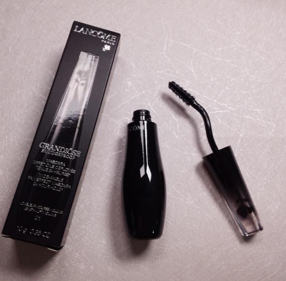 睫毛膏不泛白防水防汗持久,睫毛膏防汗不晕染推荐ukiss