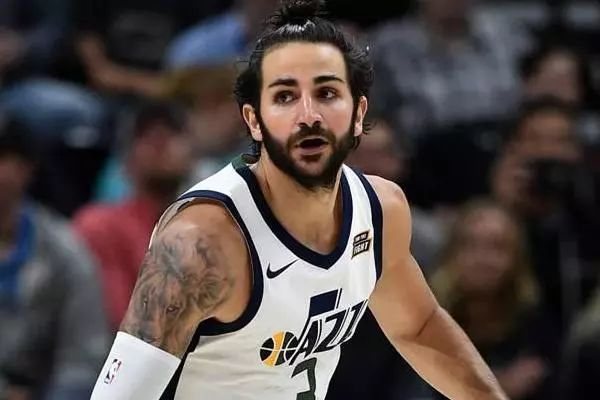 犹他爵士2020-2021年战绩,犹他爵士魔鬼主场震撼时刻