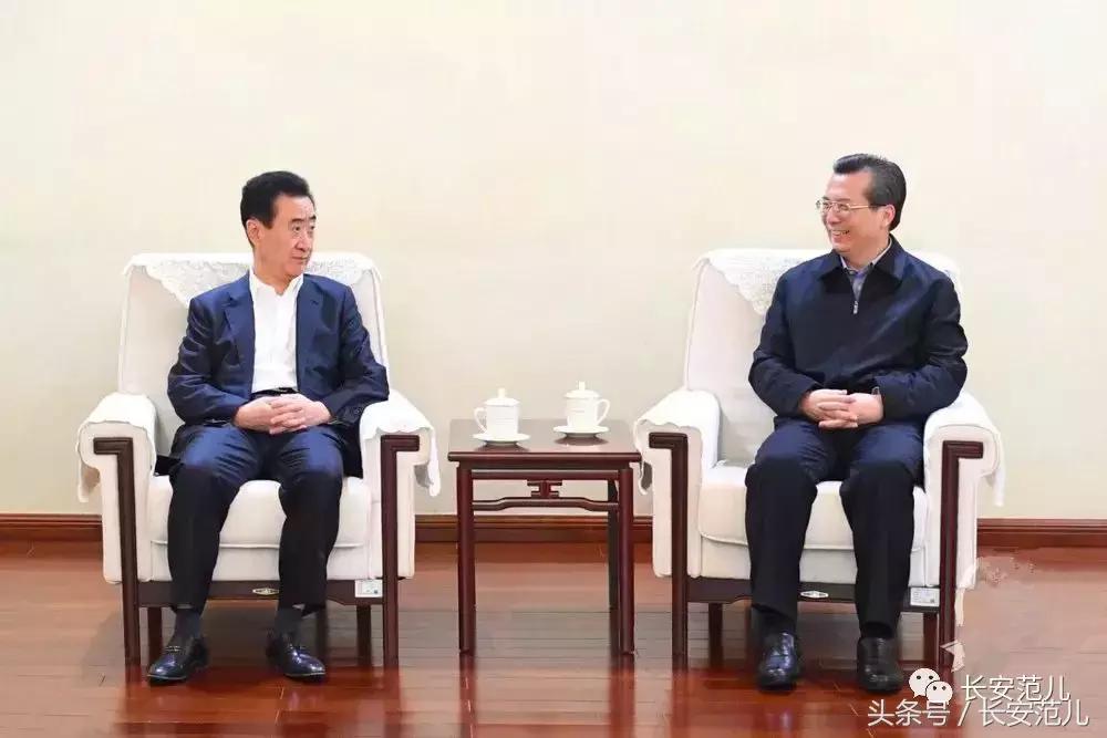 王健林视察万达广场,王健林定目标