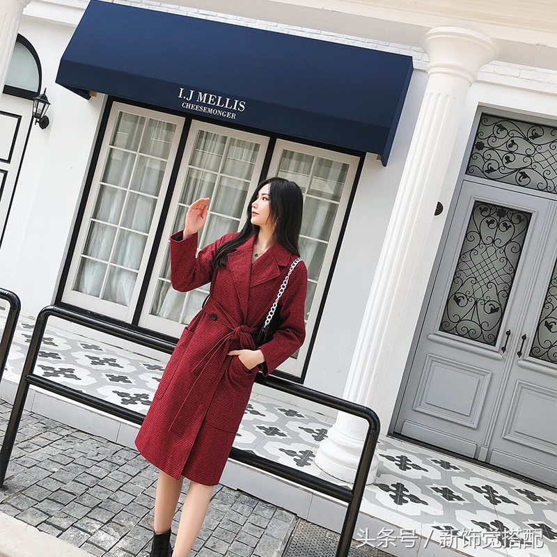 时装搭配·ifashion｜千鸟格毛呢大衣，精致的小翻领设计，新颖时尚