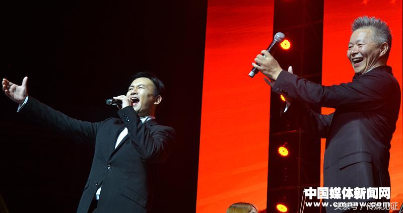 军歌飞扬深圳湾名家致敬垦荒牛