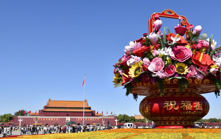 最火的爱国诗歌10首,最著名的十首爱国诗句