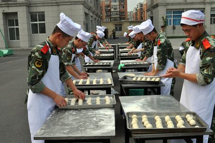 剧组场务工作主要负责什么,电影剧组场务怎么样