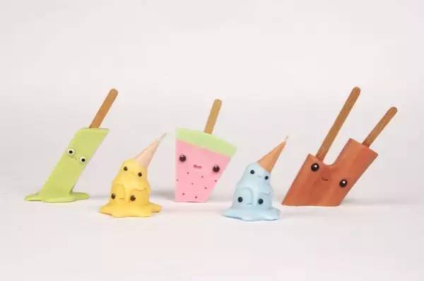 揭秘：国庆放假第一天，就把漂亮女友搞哭，他是怎么做到的