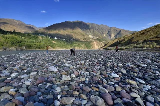 美丽会东县,美丽会东简谱