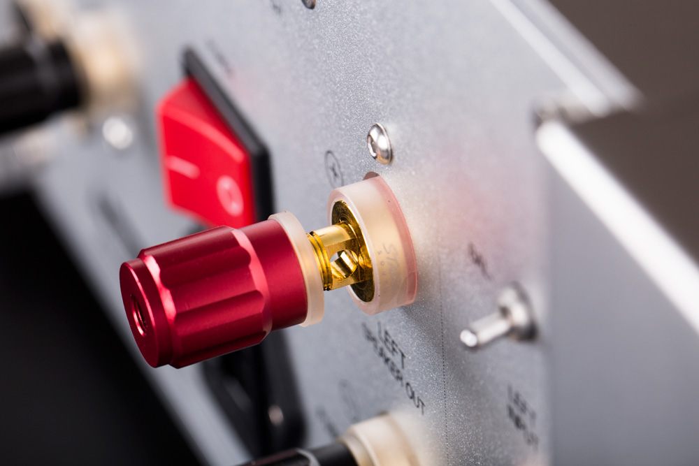 这箱子玩影院的话，建议可以直接买7支！钢铁侠H2音箱试用报告