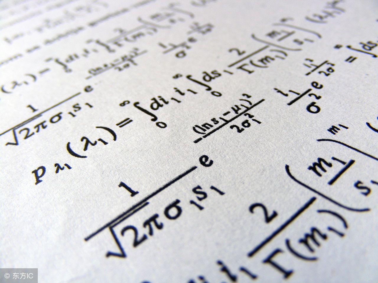 18宀佷箣鍓嶇殑缁忓巻瓒充互鍐欎竴鏈功,18宀佽鍑犱釜灏忔椂瀹屾垚浣滀笟