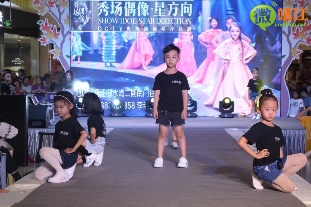 微靖江：这里发生了什么？竟引来近千名靖江人围观！还各种拍照