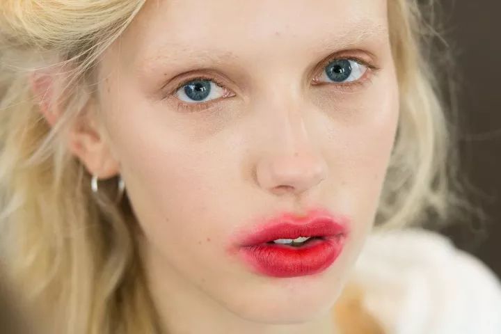 唇纹修复唇膏推荐,修护唇纹最好的润唇膏排行榜