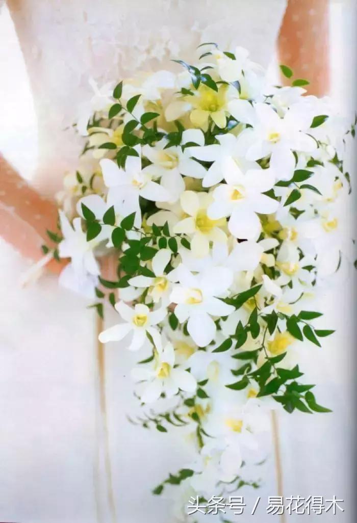 复古手捧花的最佳搭配,手捧花最佳搭配图片