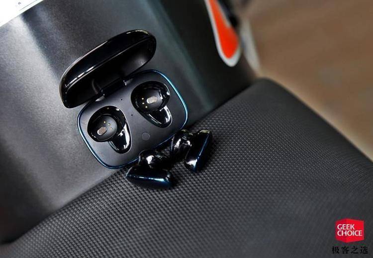 头戴式耳机和入耳式的哪个好,最值得入手的头戴式耳机