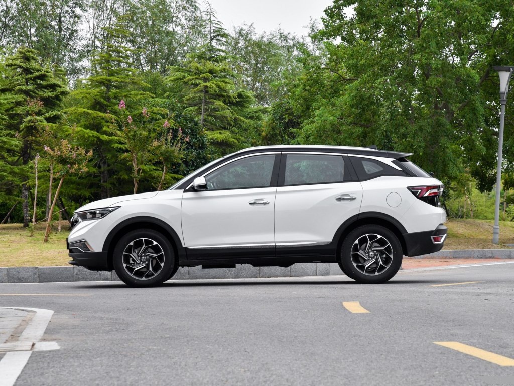 1.6t加爱信6at轿车,1.6t加爱信6at