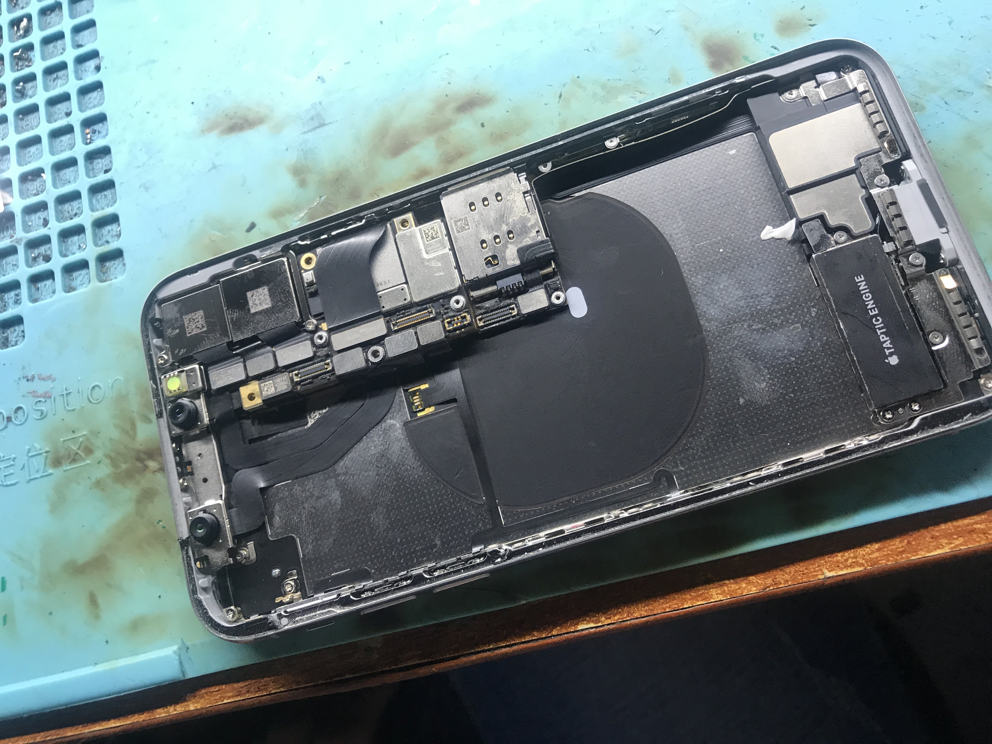 iphonex摔了后无信号维修费用,iphonex摔不开机维修案例