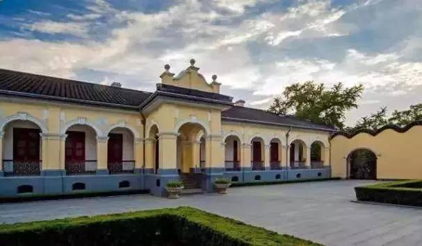 出去人从众,玄武为你安排了身边的风景