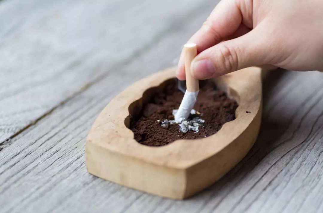 总是烧心胃难受,胸口烧心反酸晚上睡不好