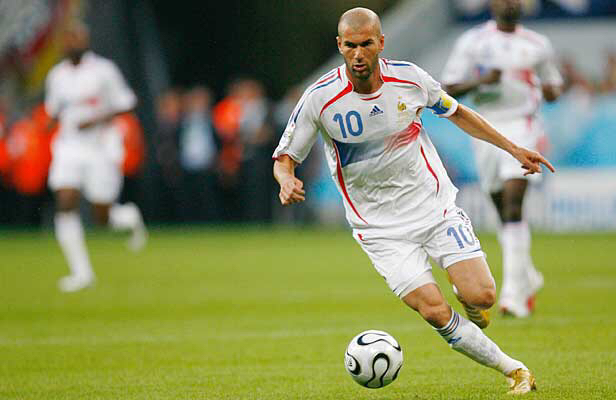 世界足坛第一后腰,足坛第一前腰哈维