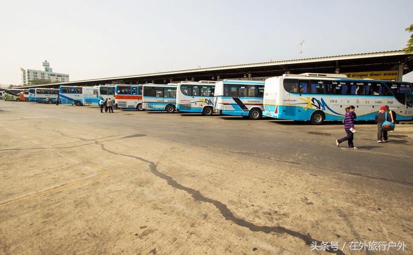 不去普罗旺斯和柬埔寨,千元飞到泰国看最美向日葵田和高棉遗址
