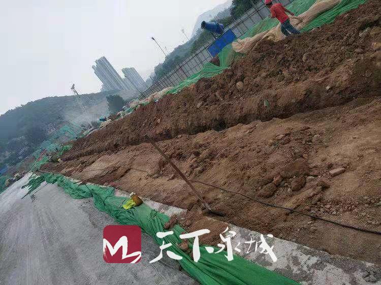 市中“黄黑榜”制度成治尘“杀手锏”38家单位首入“光荣榜”8家“逆袭”退“黑榜”