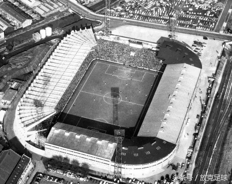 老特拉福德球场和梦剧场,梦剧场老特拉福德球场英文名