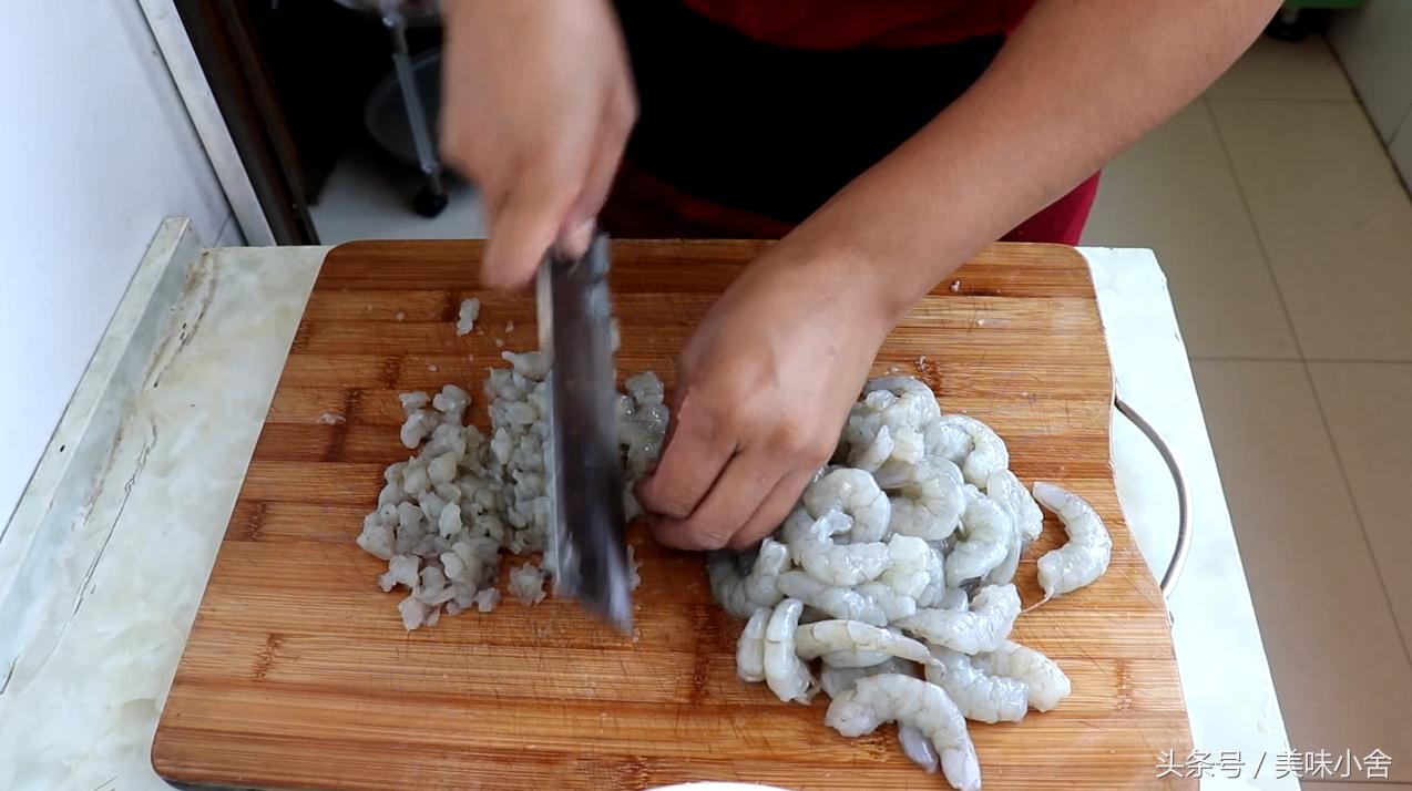 怎样做出软烂的虾滑,原来在家做虾滑这么简单口感脆爽