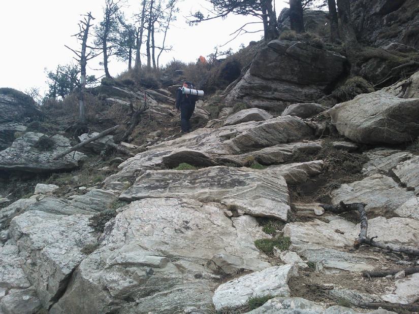 爬鹿角梁路线,鹿角梁路线图