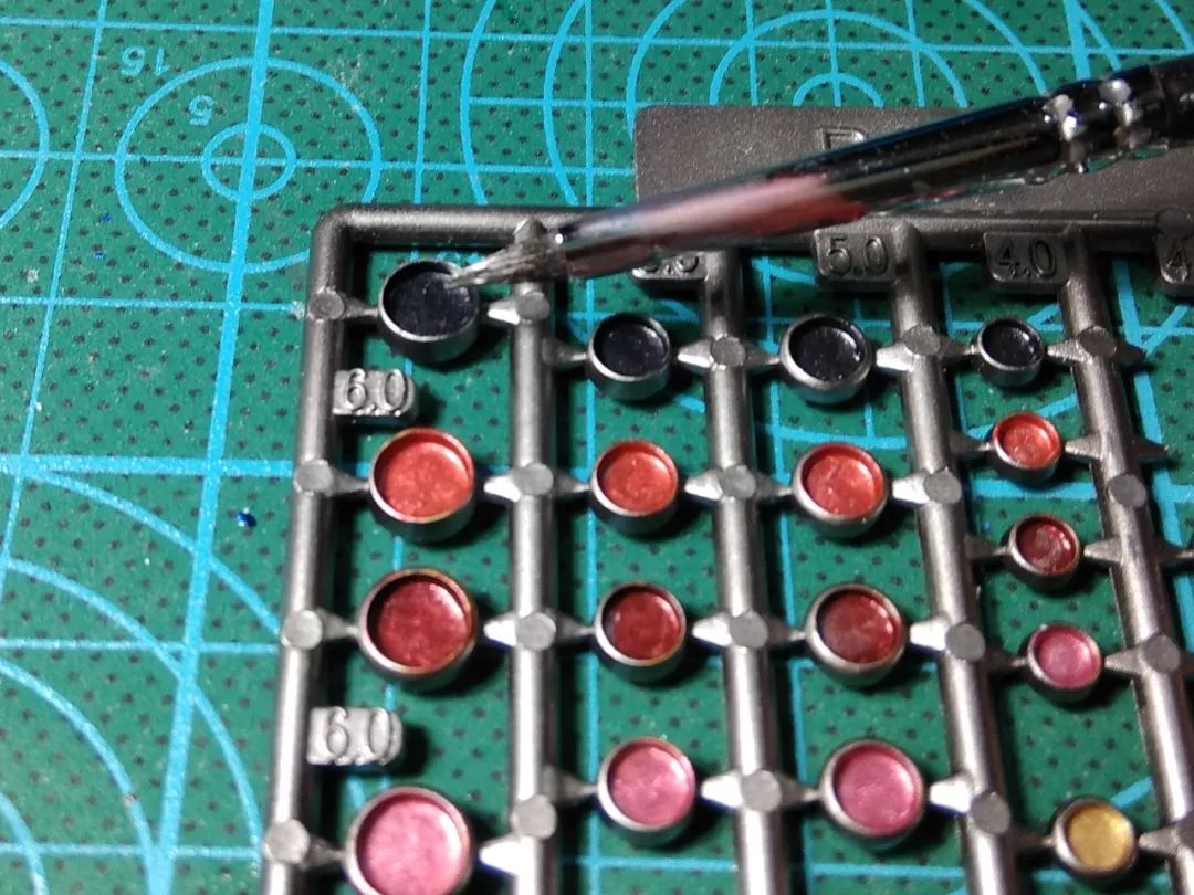 高达透明件怎么喷涂,高达透明件怎么喷消光