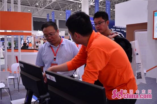 一展风采丨众云教育亮相山东省教育装备博览会