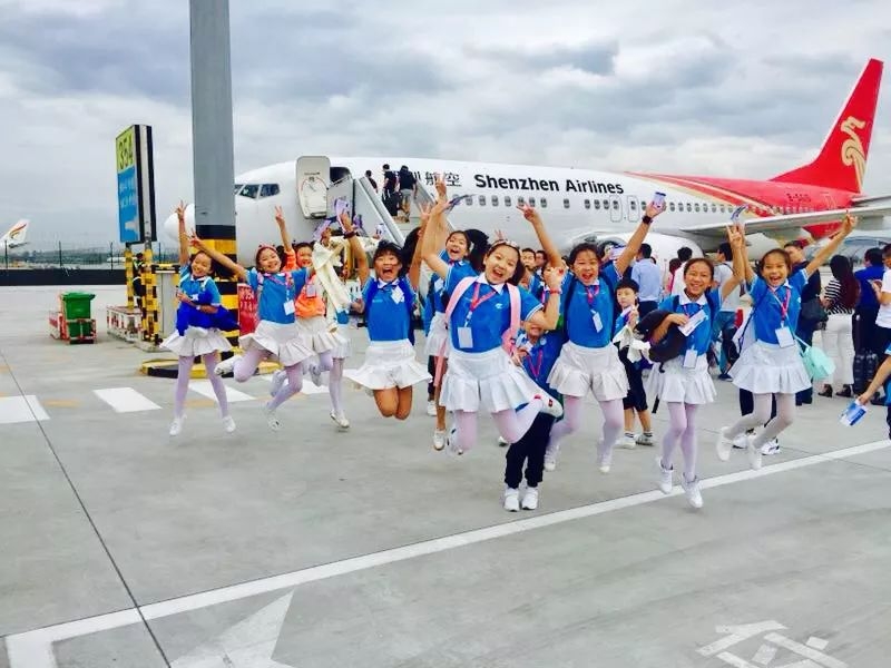 自豪四川,自豪韦世豪