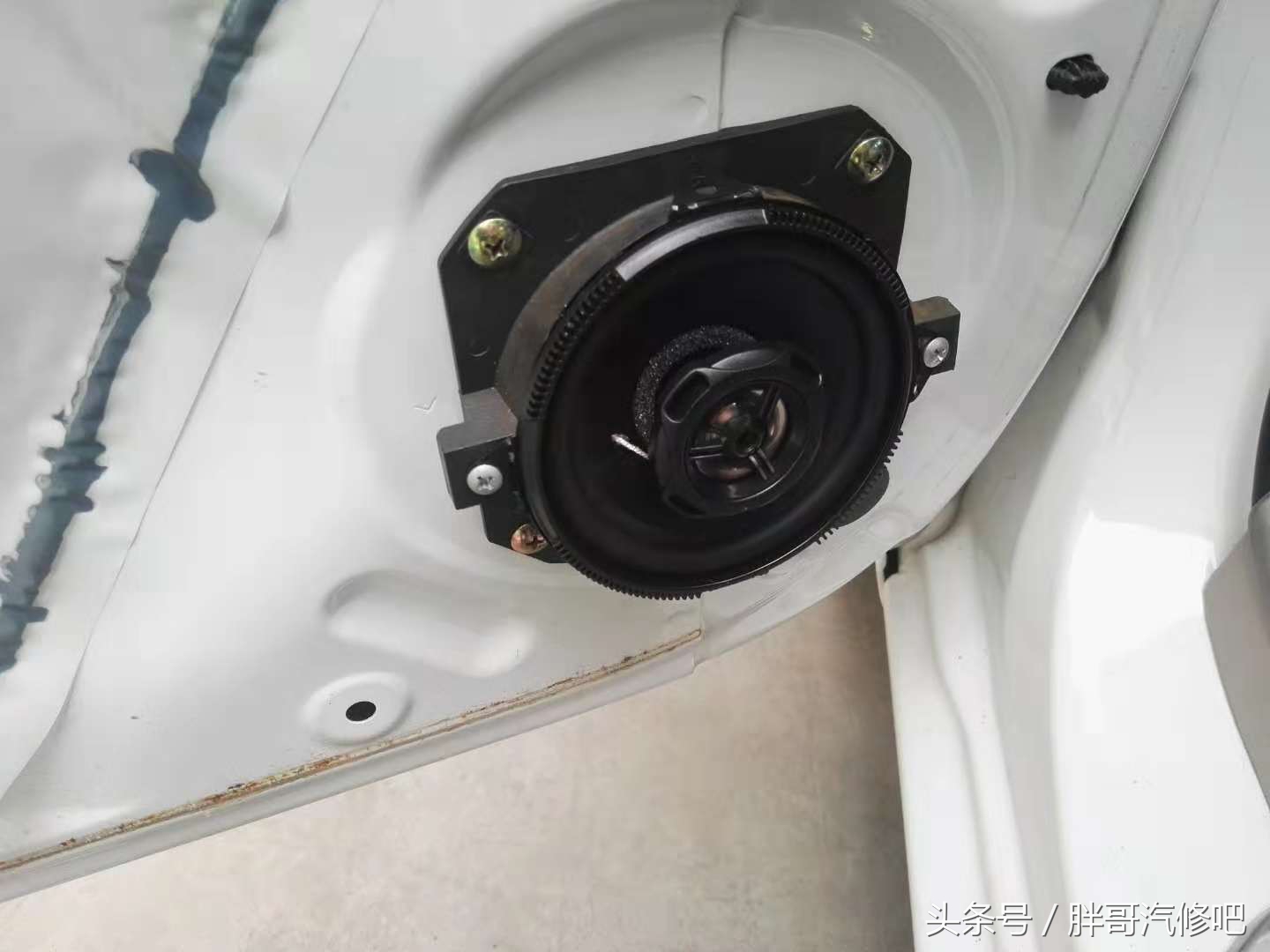 鑳栧摜姹借溅闅旈煶,鑳栧摜鍚屾闊冲搷