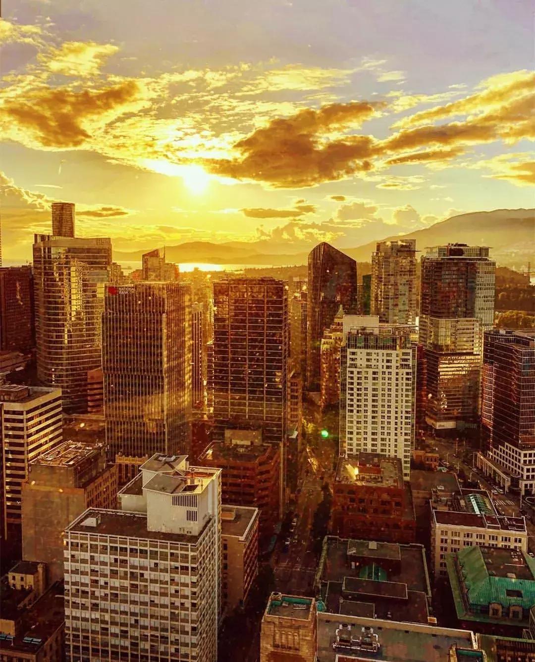 深扒完中国锦鲤的免费旅行清单之后,我也没有那么羡慕了哼!