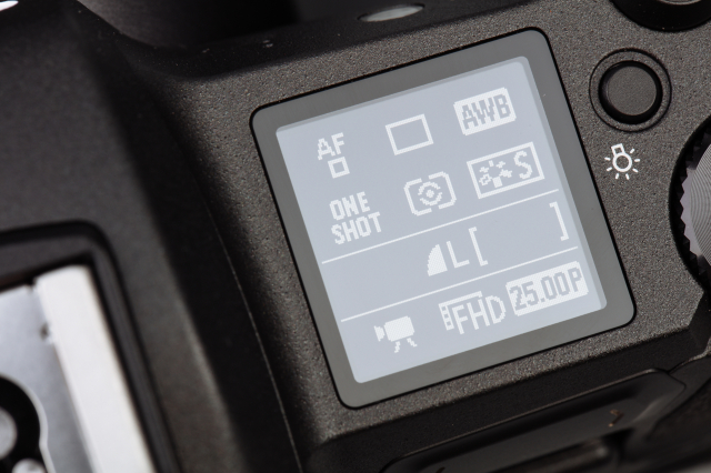 佳能专微电池续航好吗,佳能高感升级