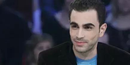 为了吹牛连续攻击雅虎、eBay、CNN和亚马逊的少年黑客……