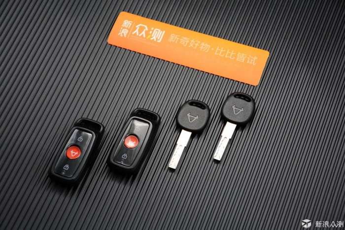 这才是真正的电动自行车,小牛评测特斯拉