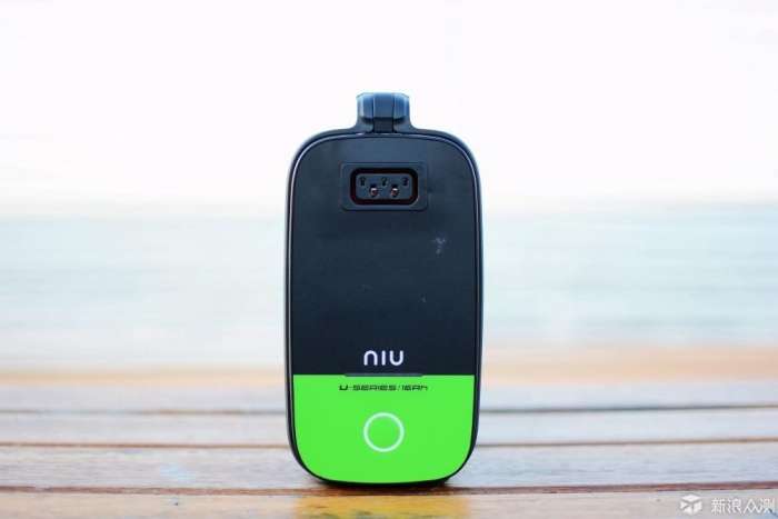 这才是真正的电动自行车,小牛评测特斯拉