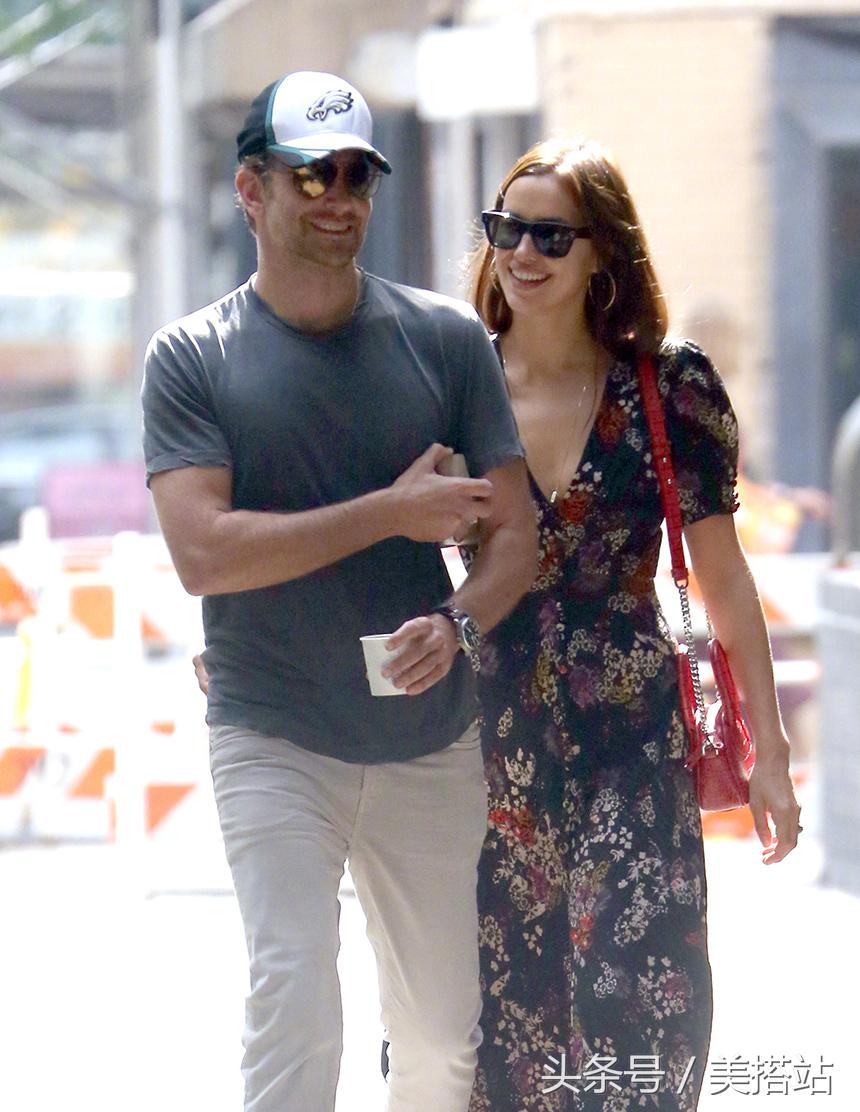 c罗的前女友伊莲娜戴狮子头走秀,c罗绯闻女友丹妮埃拉查韦斯