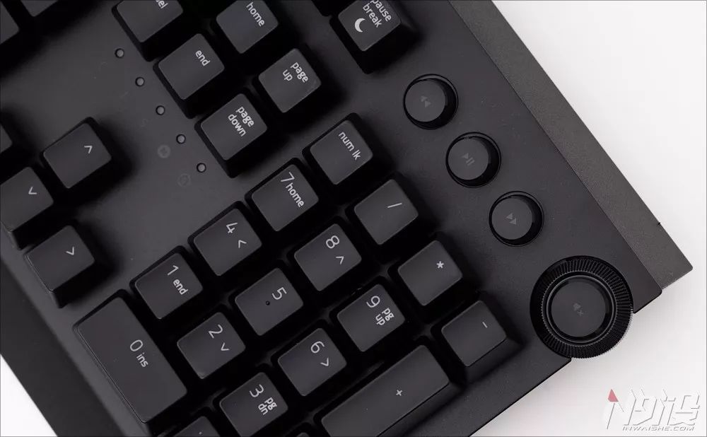 黑寡妇键盘是哪个国家的,黑寡妇属于量产键盘吗