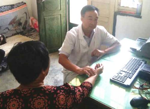 青岛市第二届“最美天使”评选候选人(乡医):盛化彬