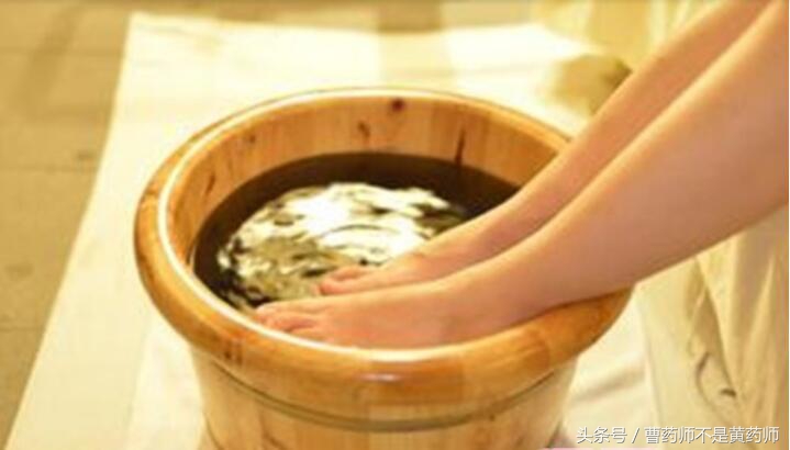 脚气顽固反复老李教你两招,脚气反复10多年手把手教您解决