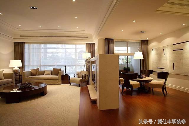 不要再砌墙了巧用隔断营造大空间,半墙隔断跟满墙隔断效果