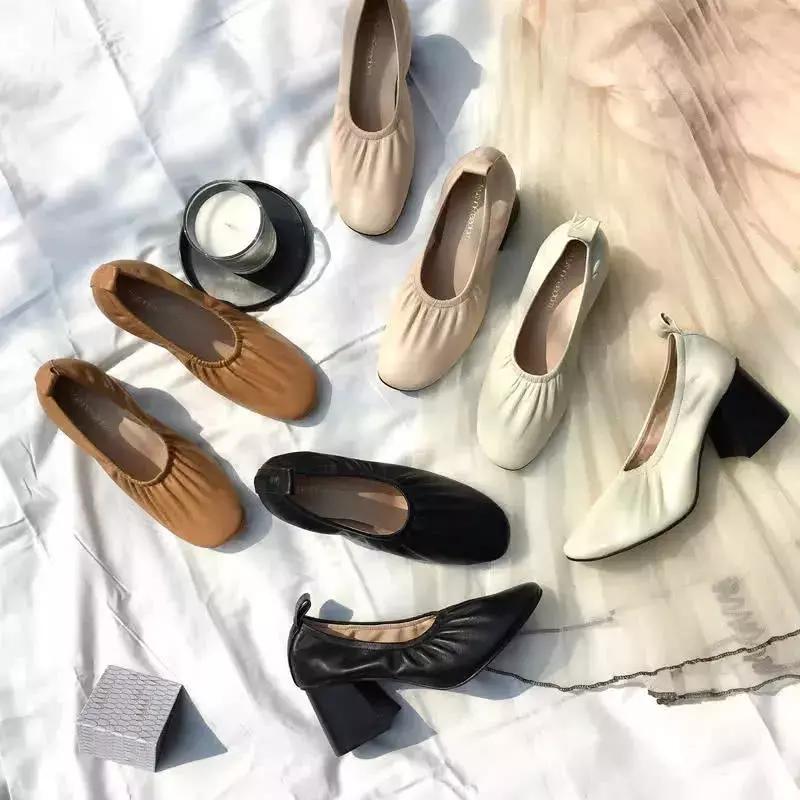 秋季小单鞋谁穿谁好看 (百搭轻便小单鞋总有一款适合你)