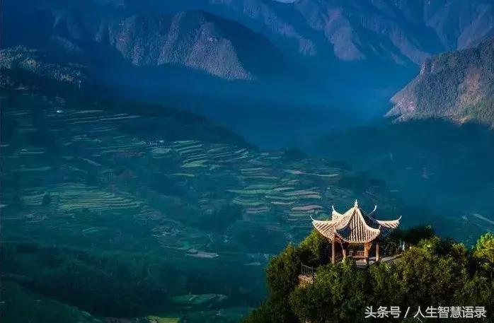 永志不忘莫记心上作文800字,人家帮我们是情分不帮是本分