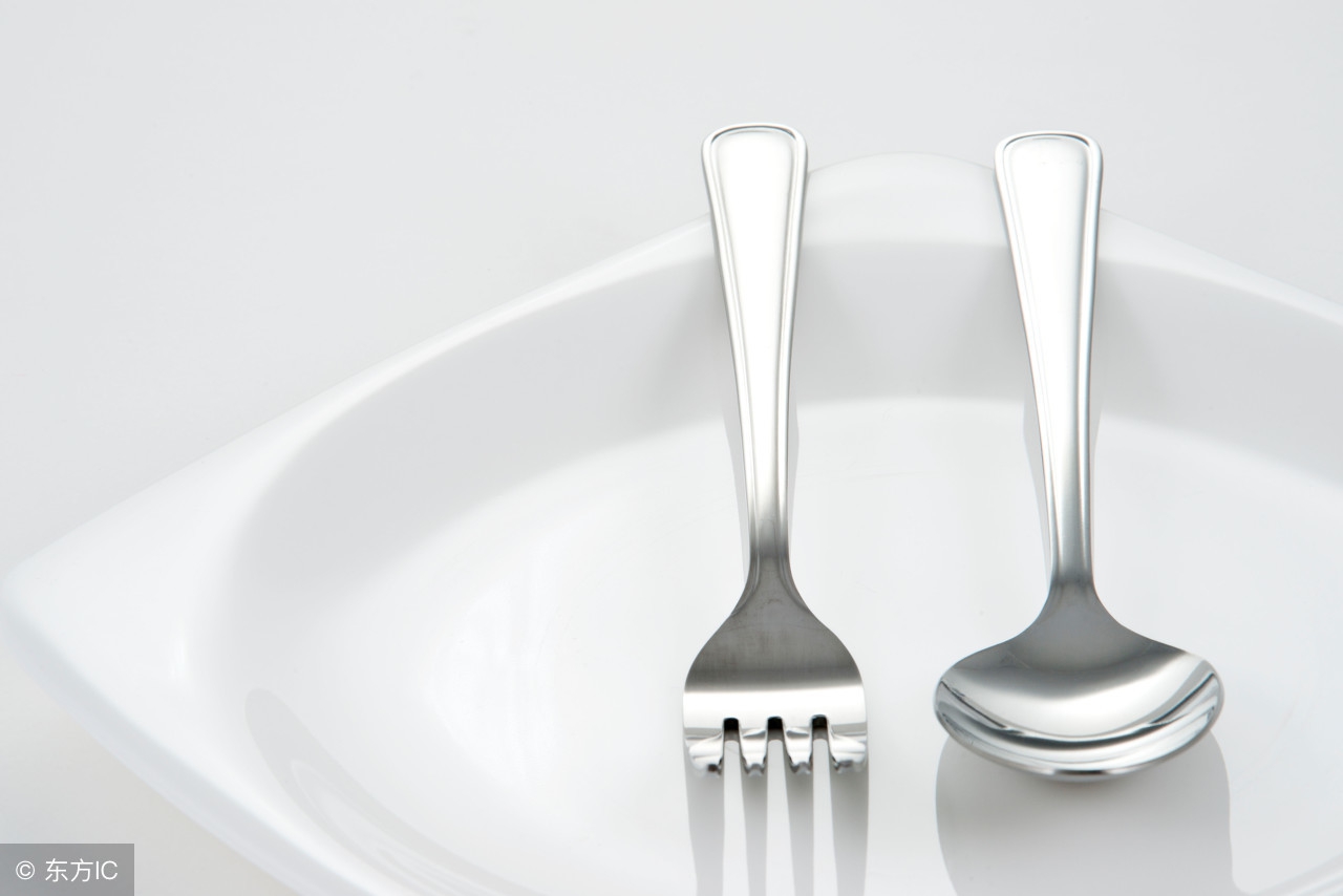 搬家搬什么东西才算搬家,搬家先搬去家具算搬家吗