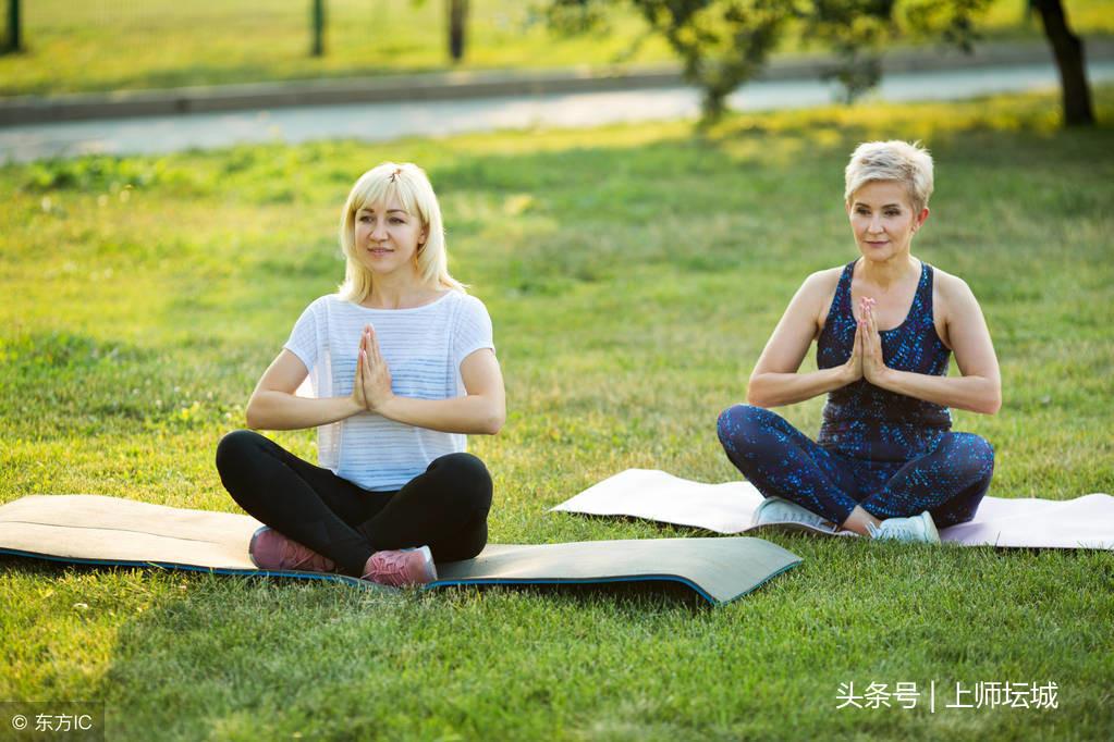 快速练好双盘打坐,双盘打坐与单盘打坐入定哪个快