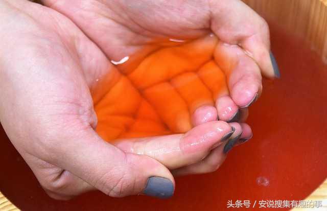 肯德基热辣香骨鸡桶,肯德基炸鸡金桶