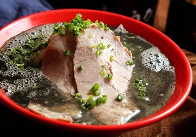 在日本排队吃拉面,天津排名前三的拉面