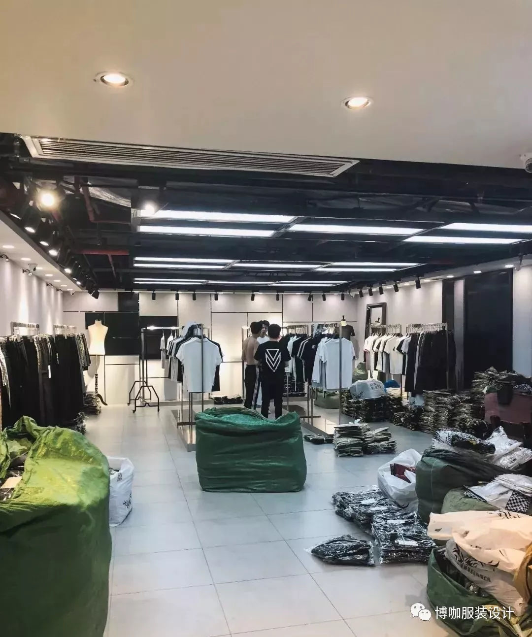 去哪里买品牌衣服便宜,去哪买衣服便宜网站