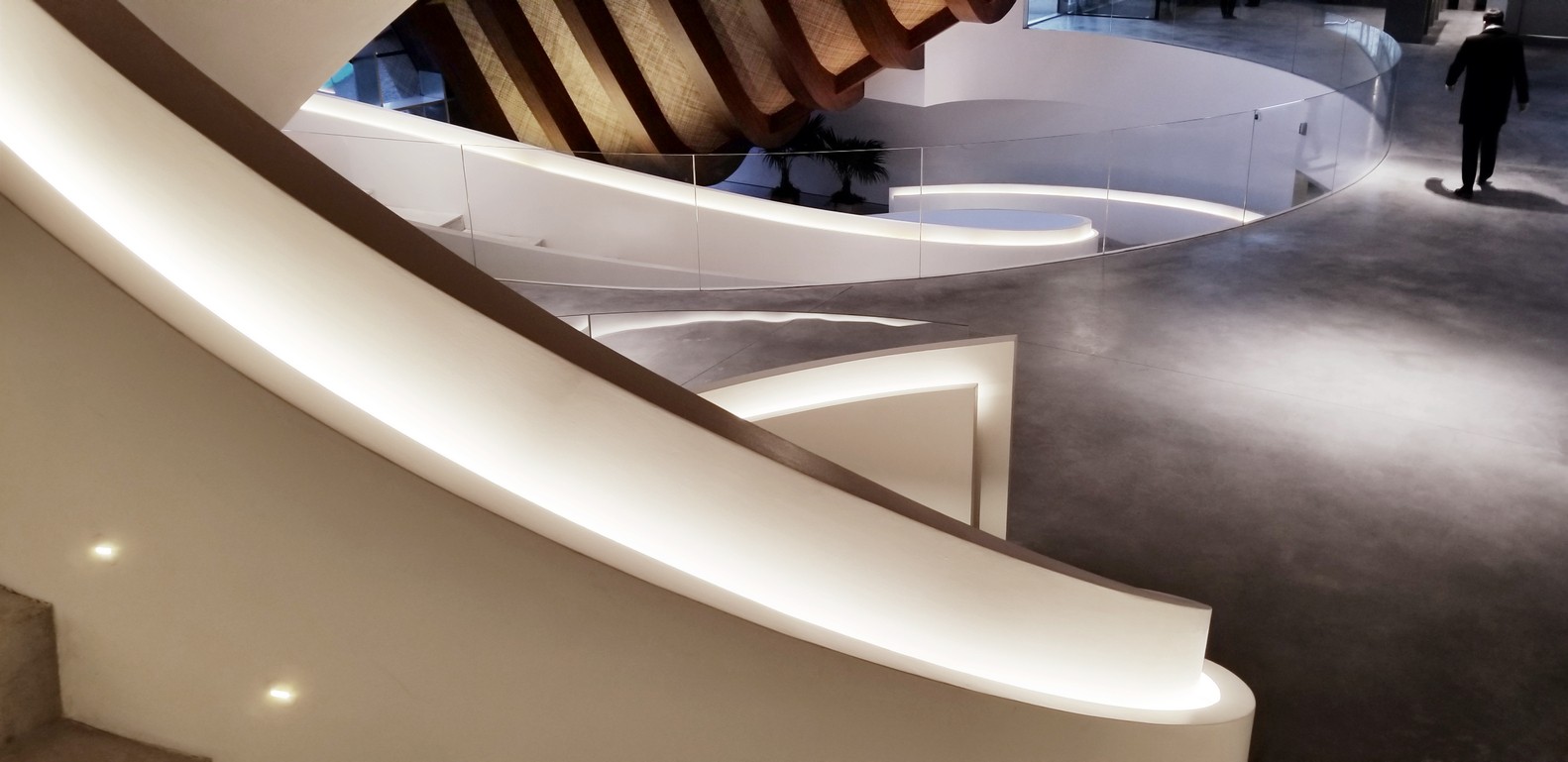 凤凰谷山顶艺术馆一日游,凤凰谷长城