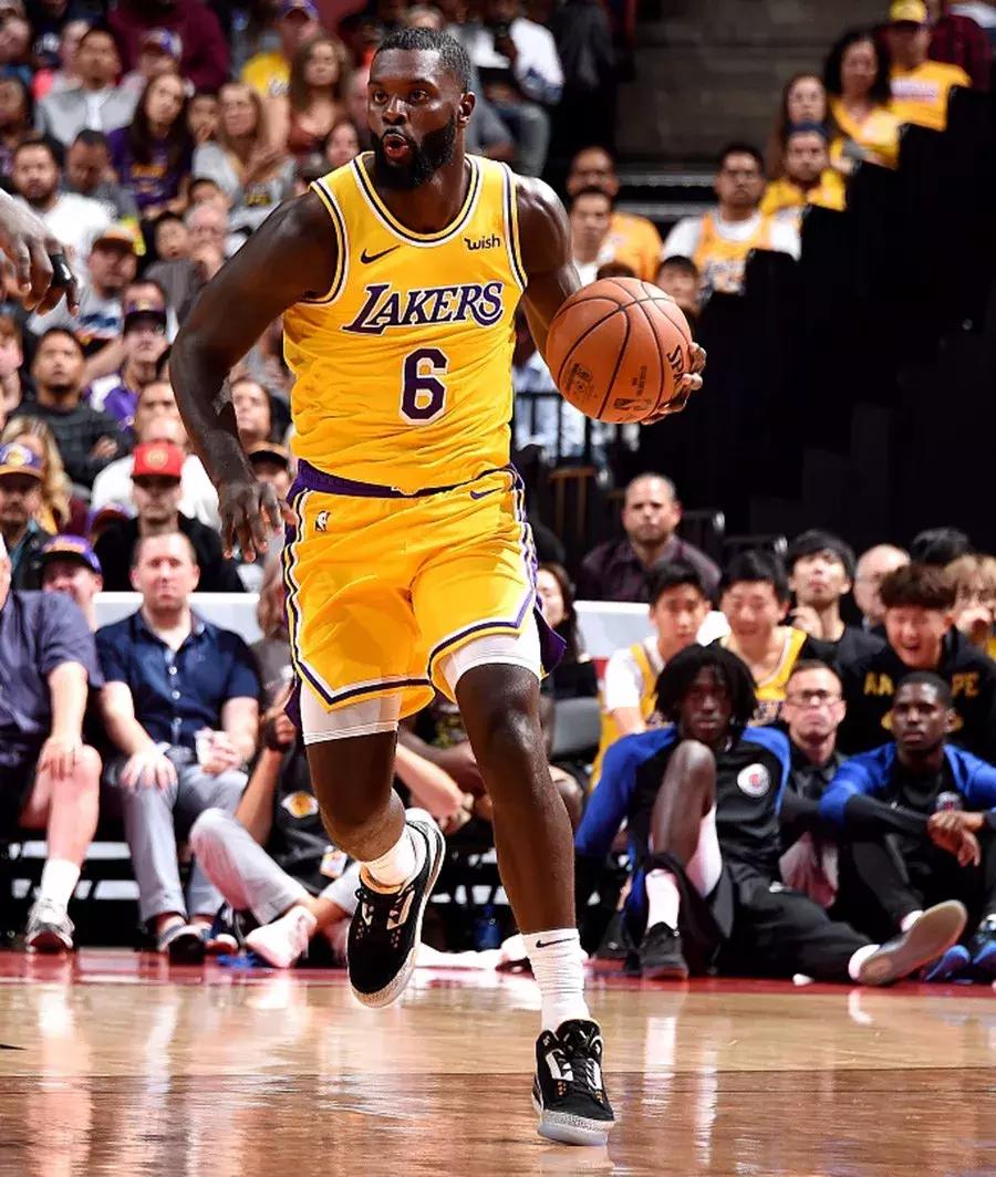 nba季后赛各球队宣传海报,nba各球队胸前广告