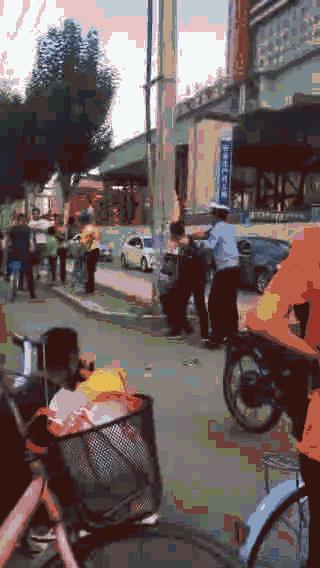 女生遭遇性侵这样做,不仅仅是安全,还能很轻松的制服*狼色**