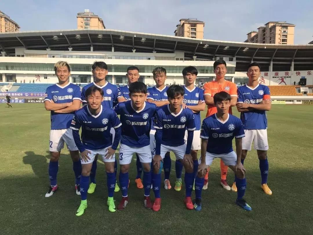 秋日中的一抹紫色,秋日里的一抹嫩绿